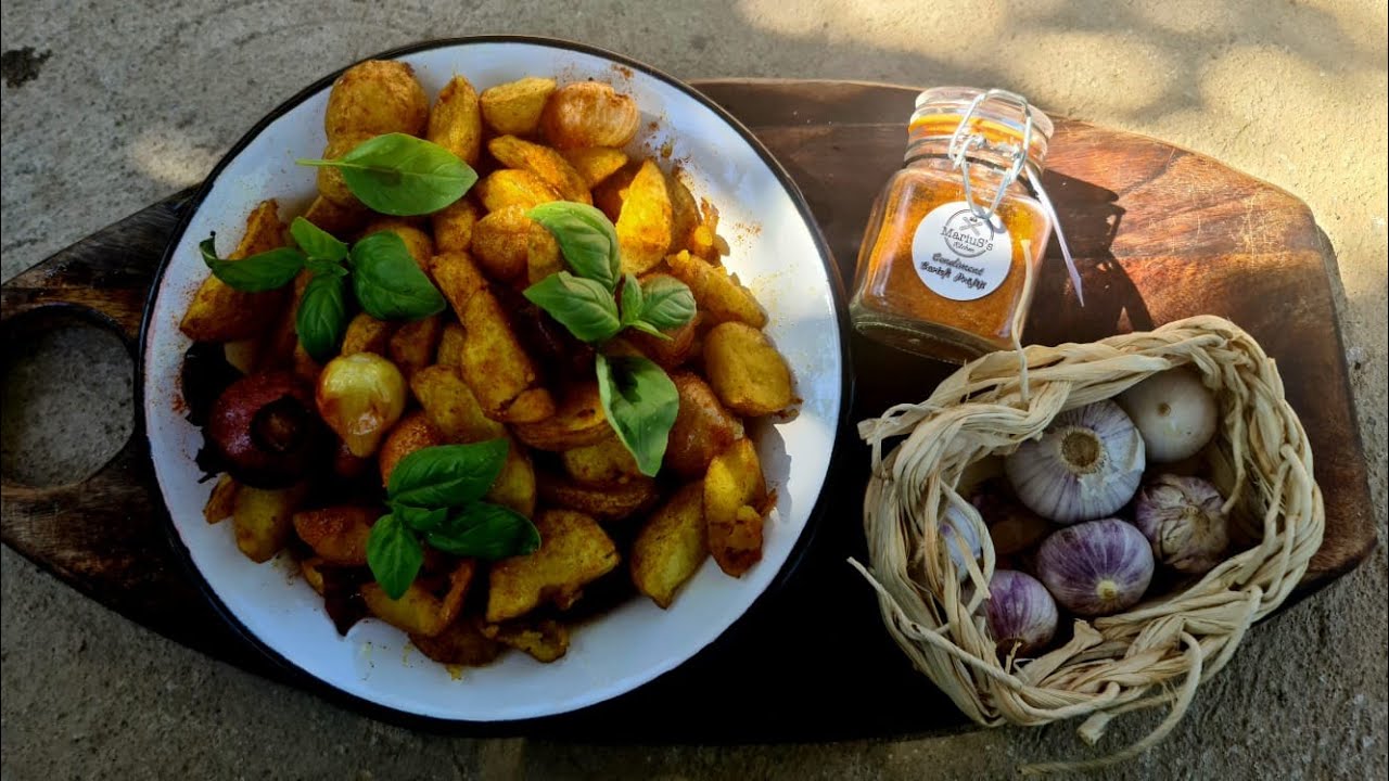 Cartofi Prăjiți la Foc cu Ceapă și Usturoi - Fries with Vegetables - Cooking in the Village Ep. 35