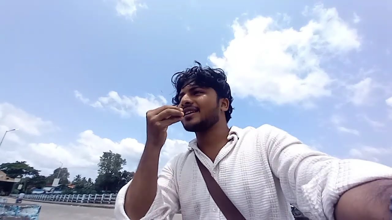 Freshers Day Inagurate By Hanansha 😍🔥In Ilahia College |single Machan | @hanaaaneyy 