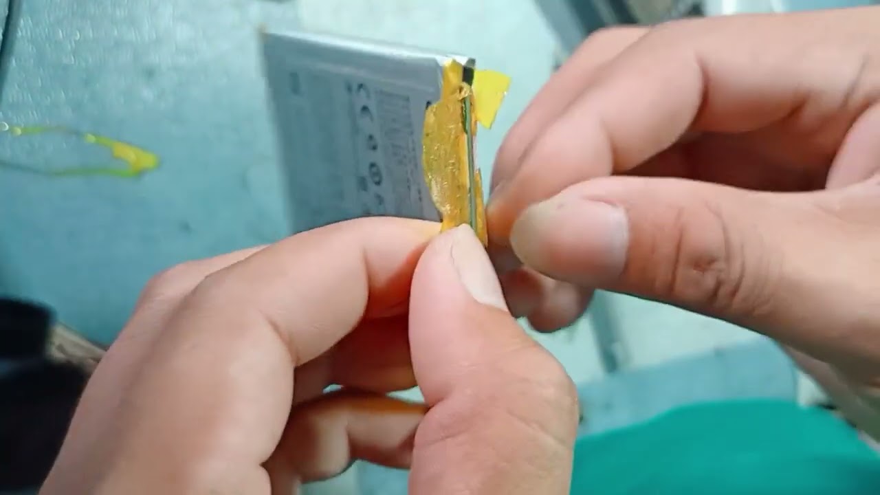 Oppo A5s auto restart/Off Battery fuse removal Jumper solution
