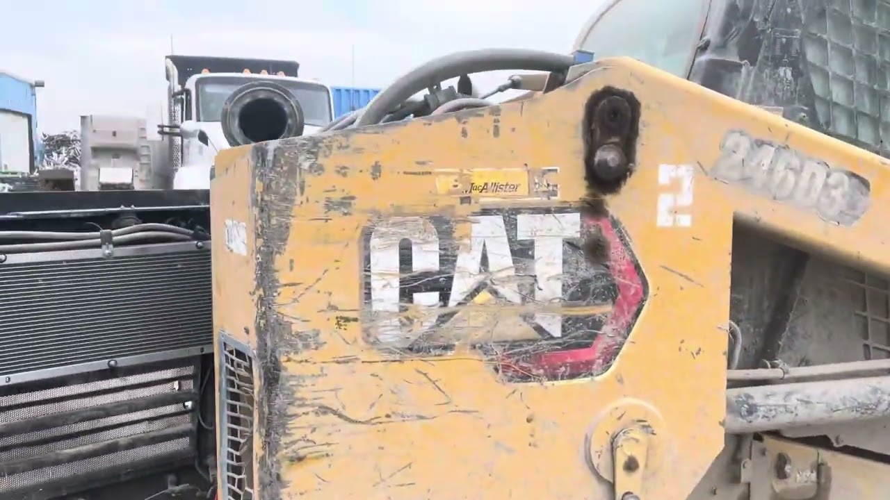 Caterpillar Skid Steer DPF cleaning