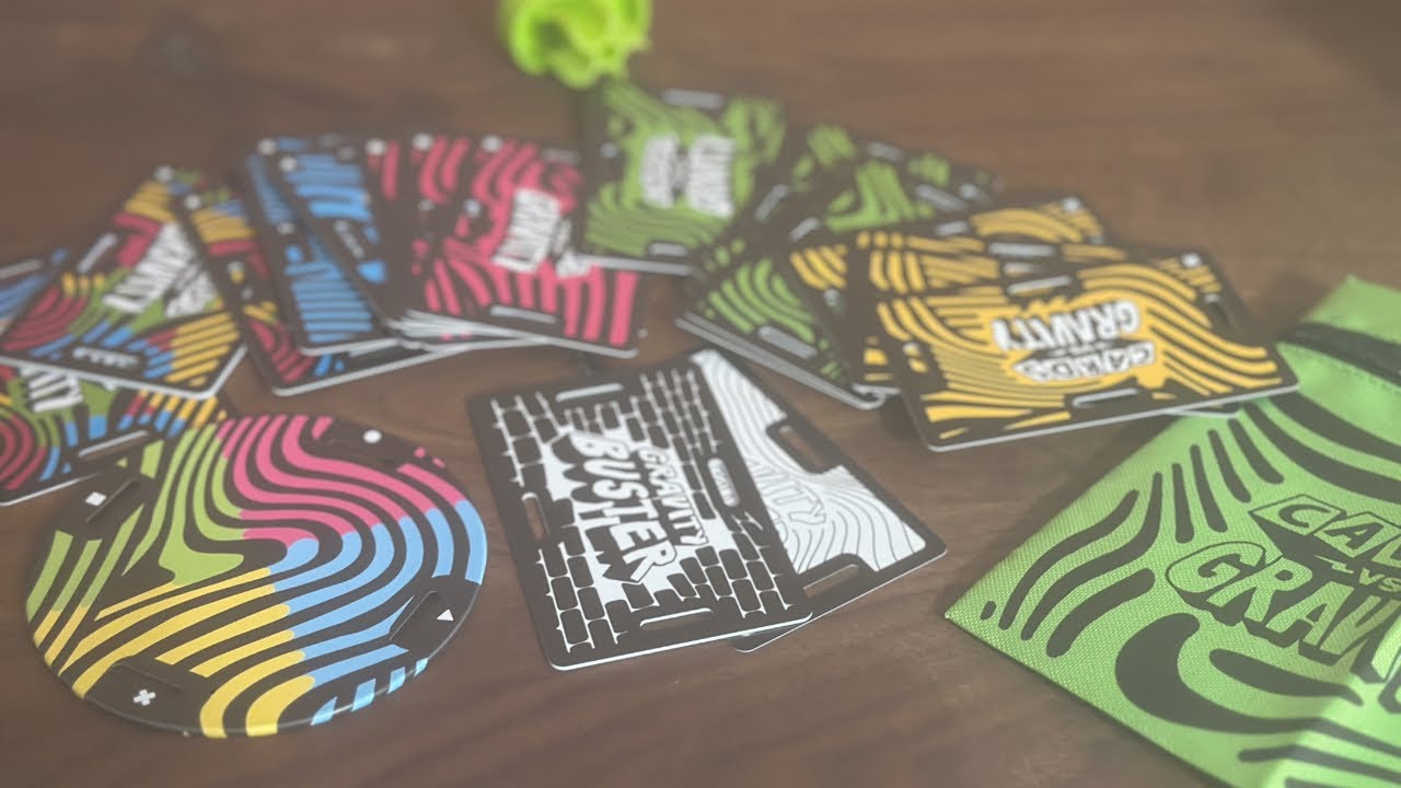 Cards Vs Gravity Pro: what&rsquo;s in the box