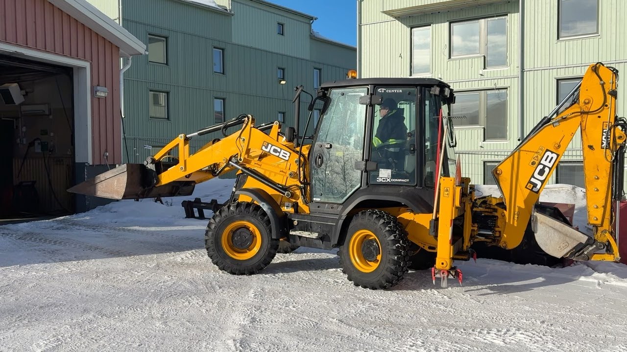 K&ouml;p Gr&auml;vlastare JCB 3CX Compact p&aring; Klaravik