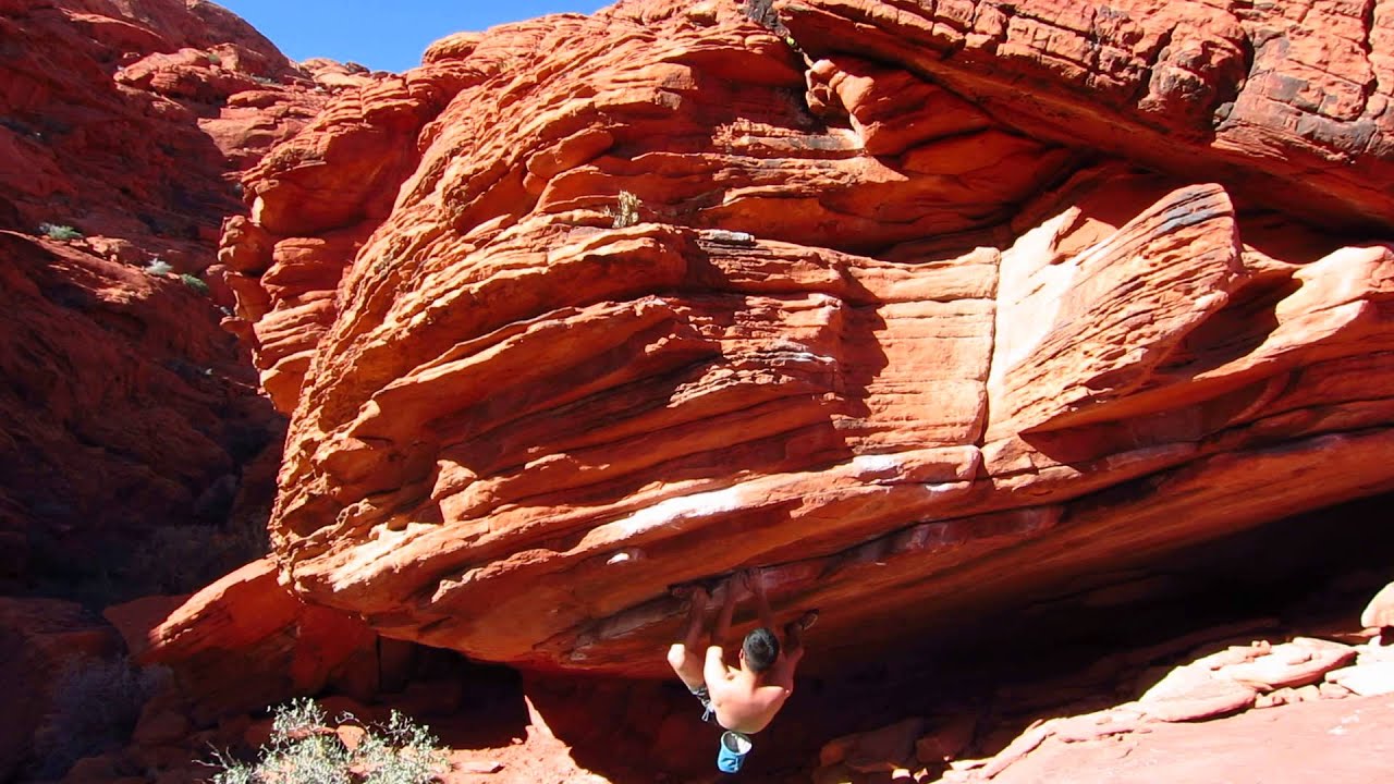 Red Rocks Bouldering: The Dirty Rail (V7)