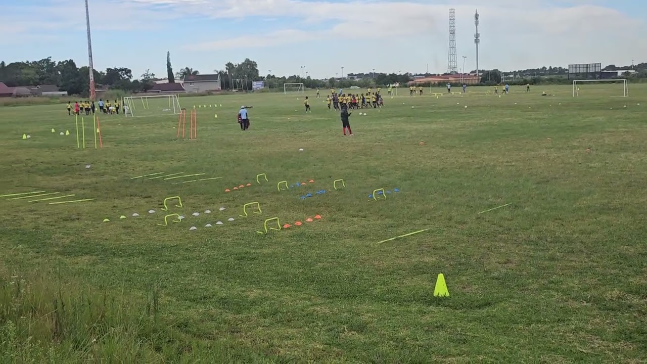 U15 - U17 TRAINING SESSION AT FUTURE OF AFRICA FOOTBALL ACADEMY IN SOUTH AFRICA