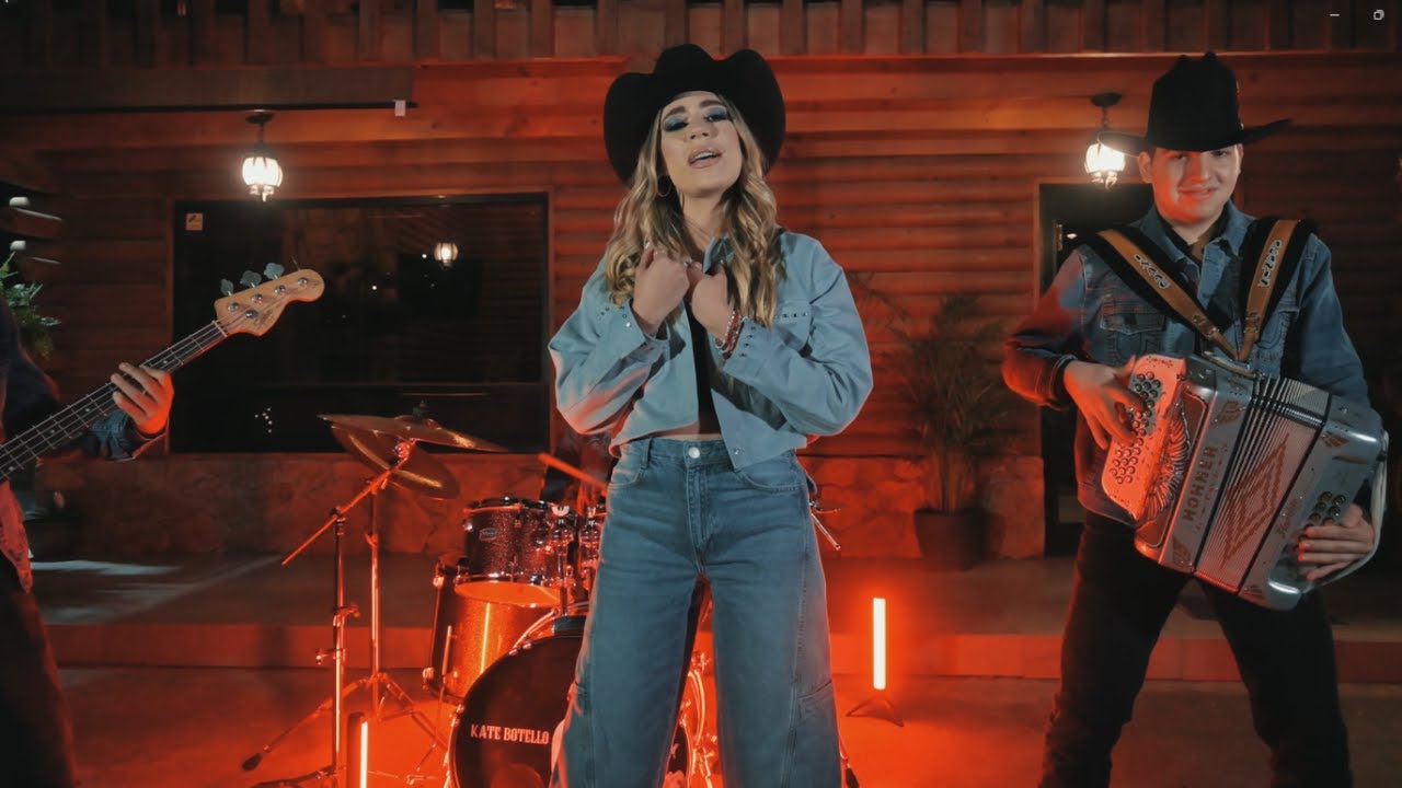 A Puro Dolor - Kate Botello (Video Oficial)