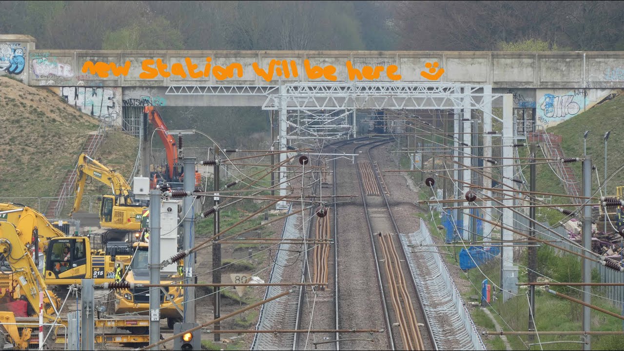 Cambridge South Train Station U/C.. & 4 track laying. 19.04.2023