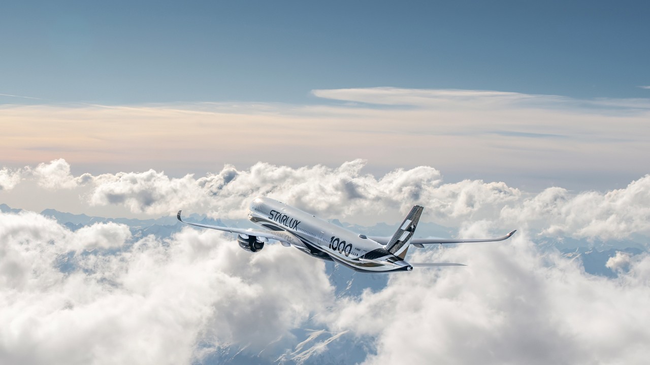 STARLUX A350-1000 Cinematic Air-to-Air：Shining Brighter Across the Sky｜空拍影片｜AIRBUS｜STARLUX Airlines