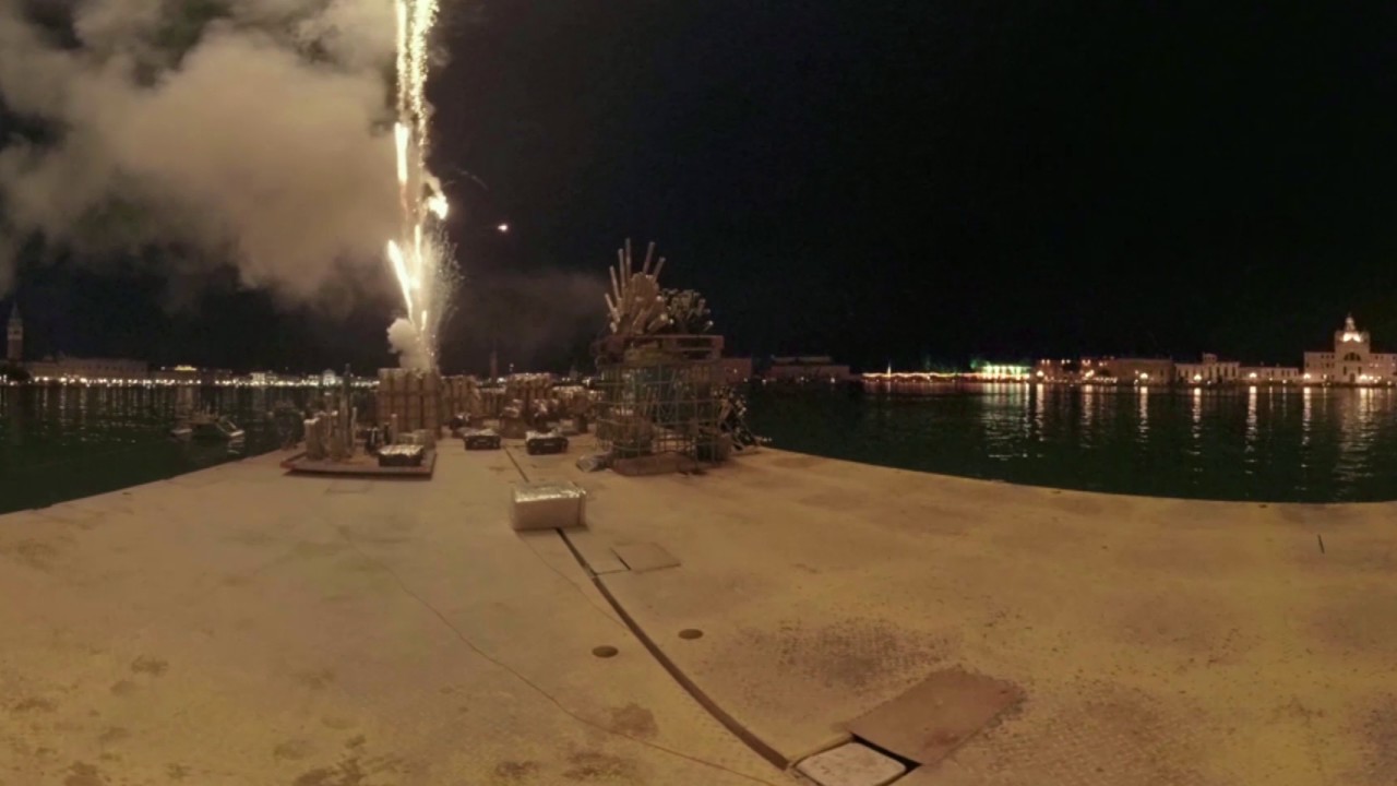 The Grand Tour of Italy - Festa del Redentore: Inside the Famous Fireworks 360º