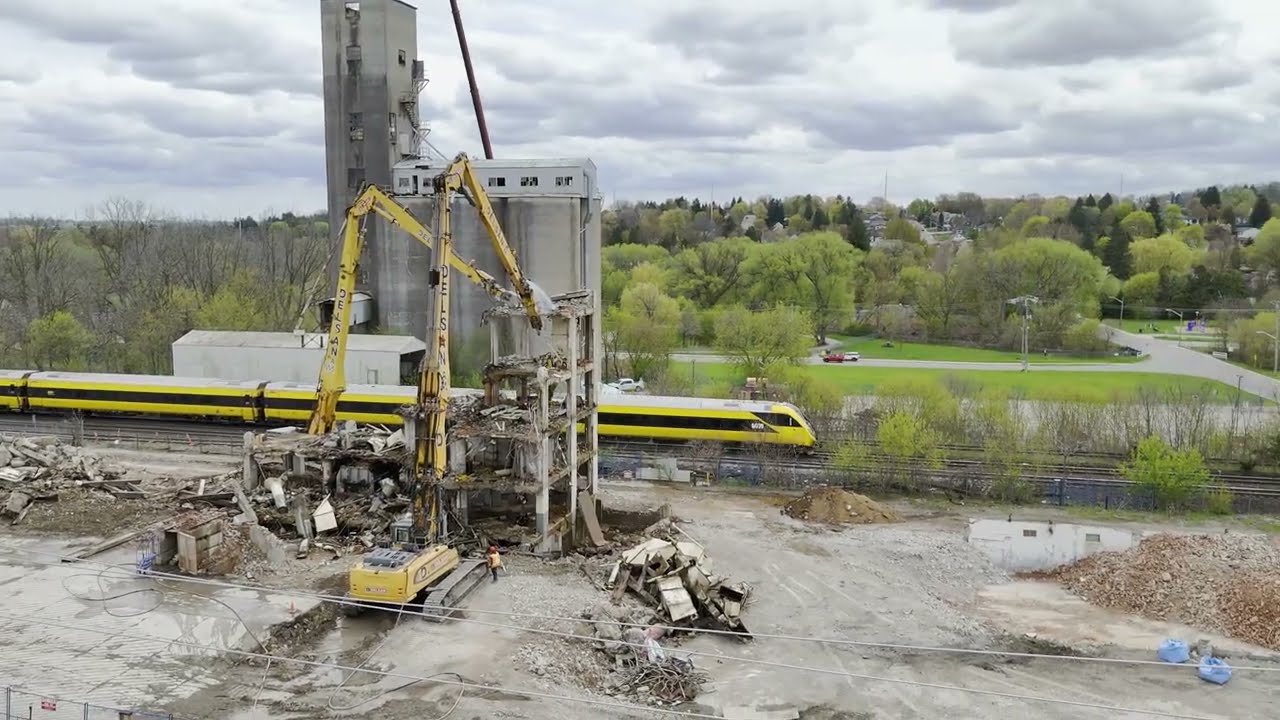 RAILREEL Couple of Quickies VIA CN Woodstock Ontario May 1 2026