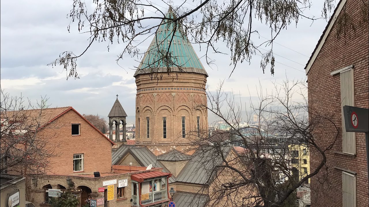 Прогулка по Тбилиси. Крепость Нарикала. Канатная дорога.