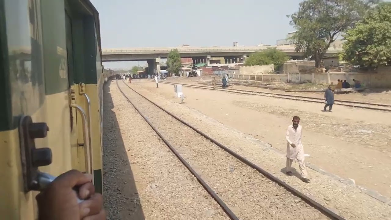 Landhi junction  Aesa Bi Hota He 🤩🤩🤩Pakistan Trains