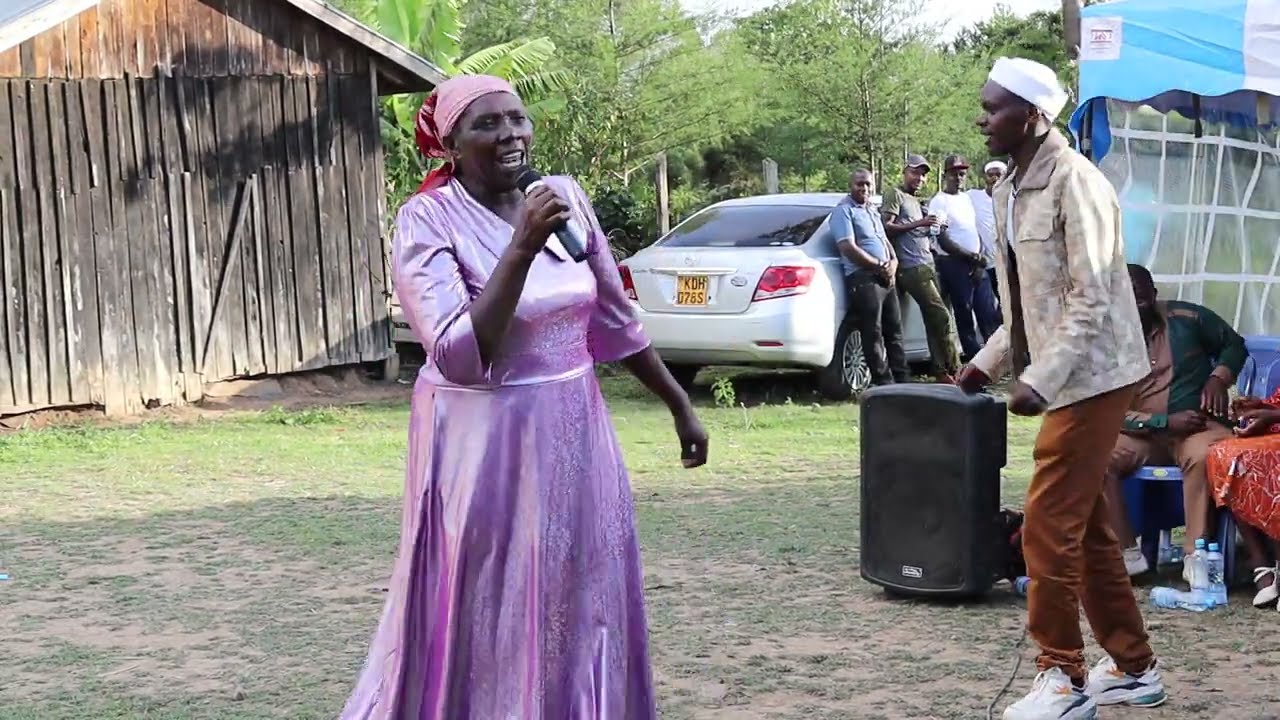 NGAI NI MURUNGARU CATHOLIC SONG.