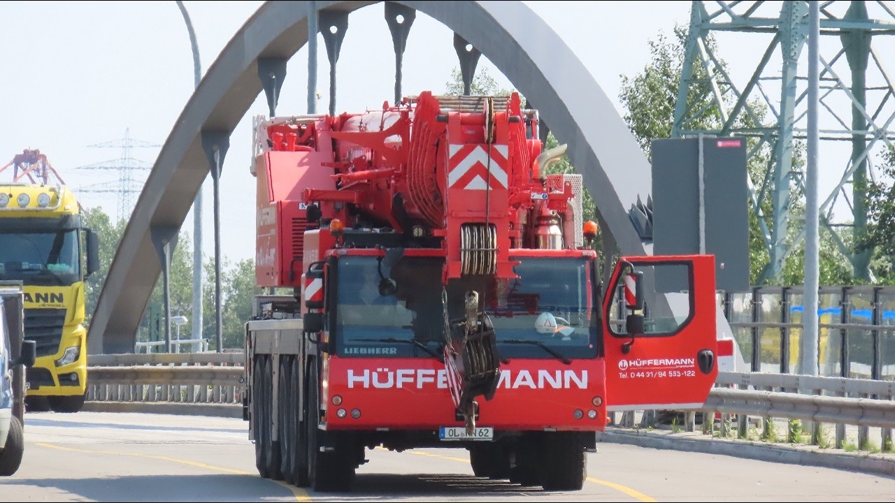 HÜFFERMANN - Abfahrt Mobilkran LIEBHERR LTM 1160-5.2