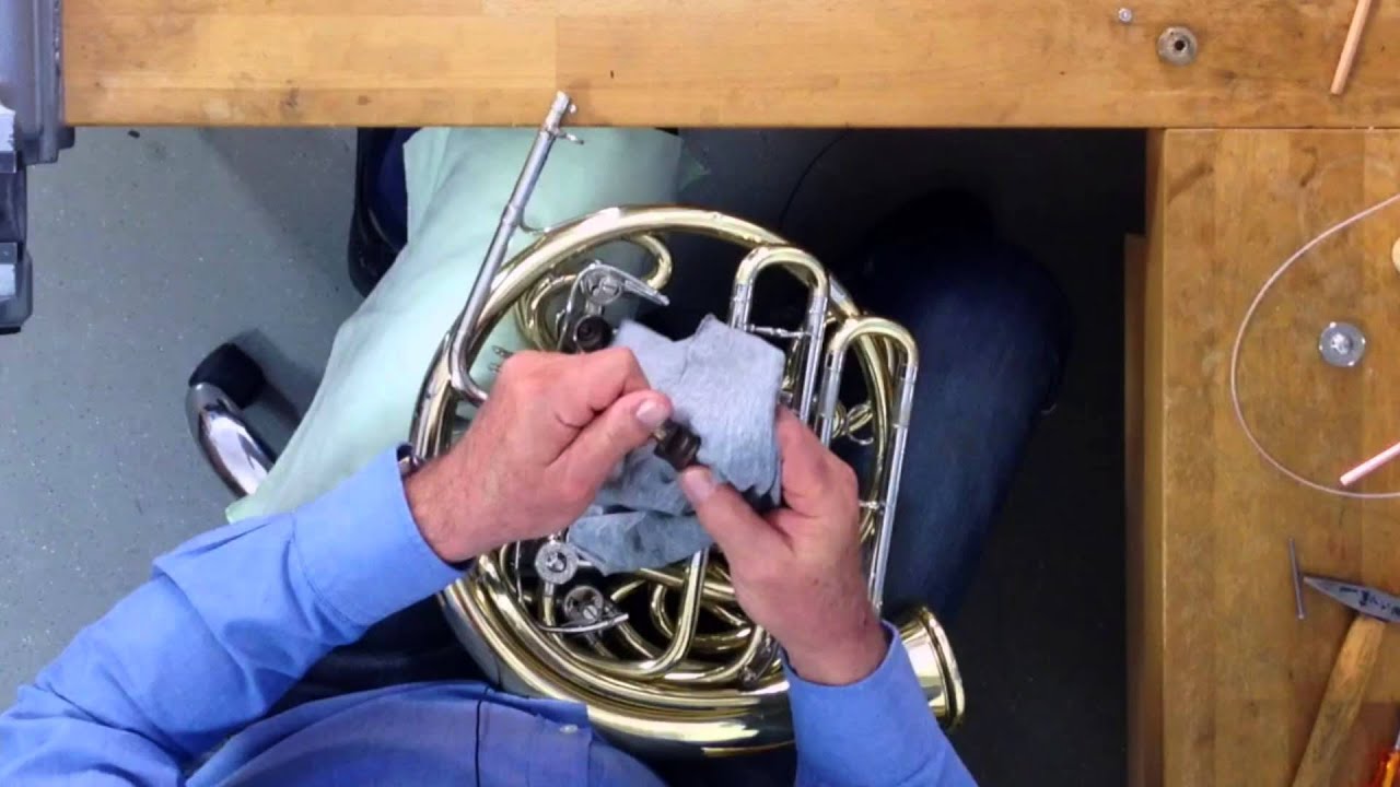 Waldhorn Ventile ölen, Mundrohr reinigen, Züge fetten - eine Anleitung von Engelbert Schmid Horns