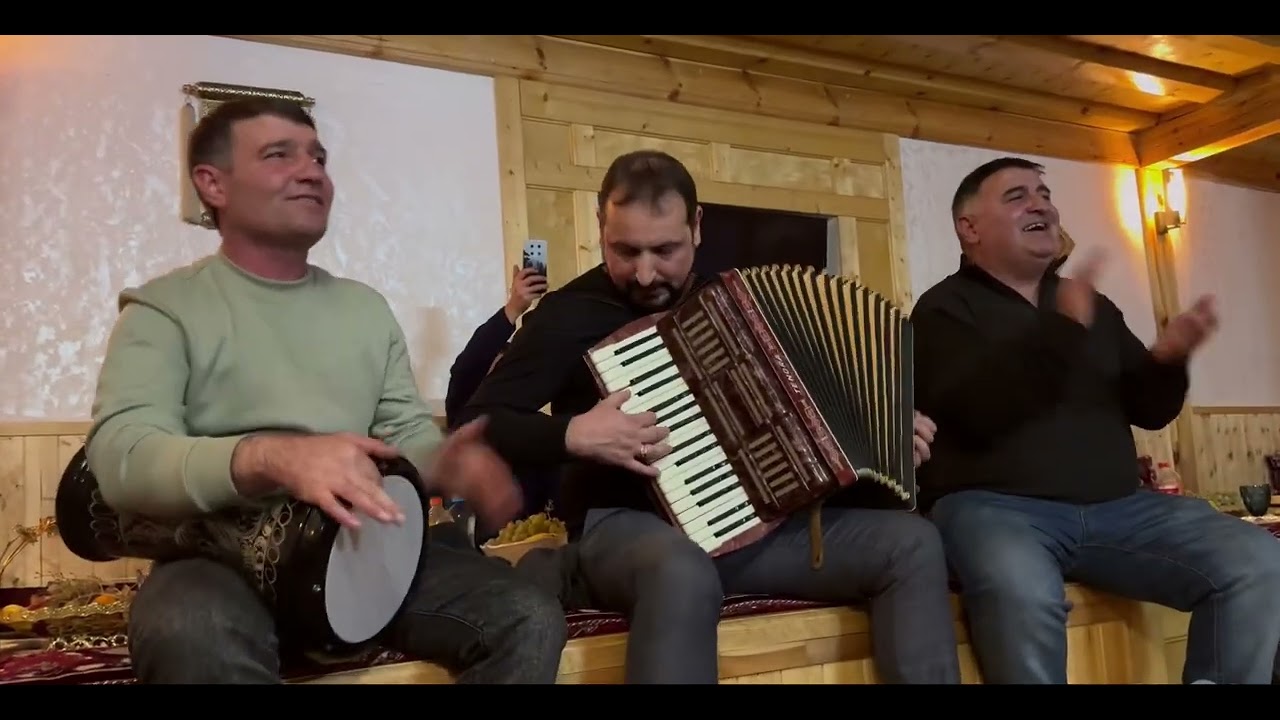 Рамазон и Икмат- биёед (Ахмад Зохир)