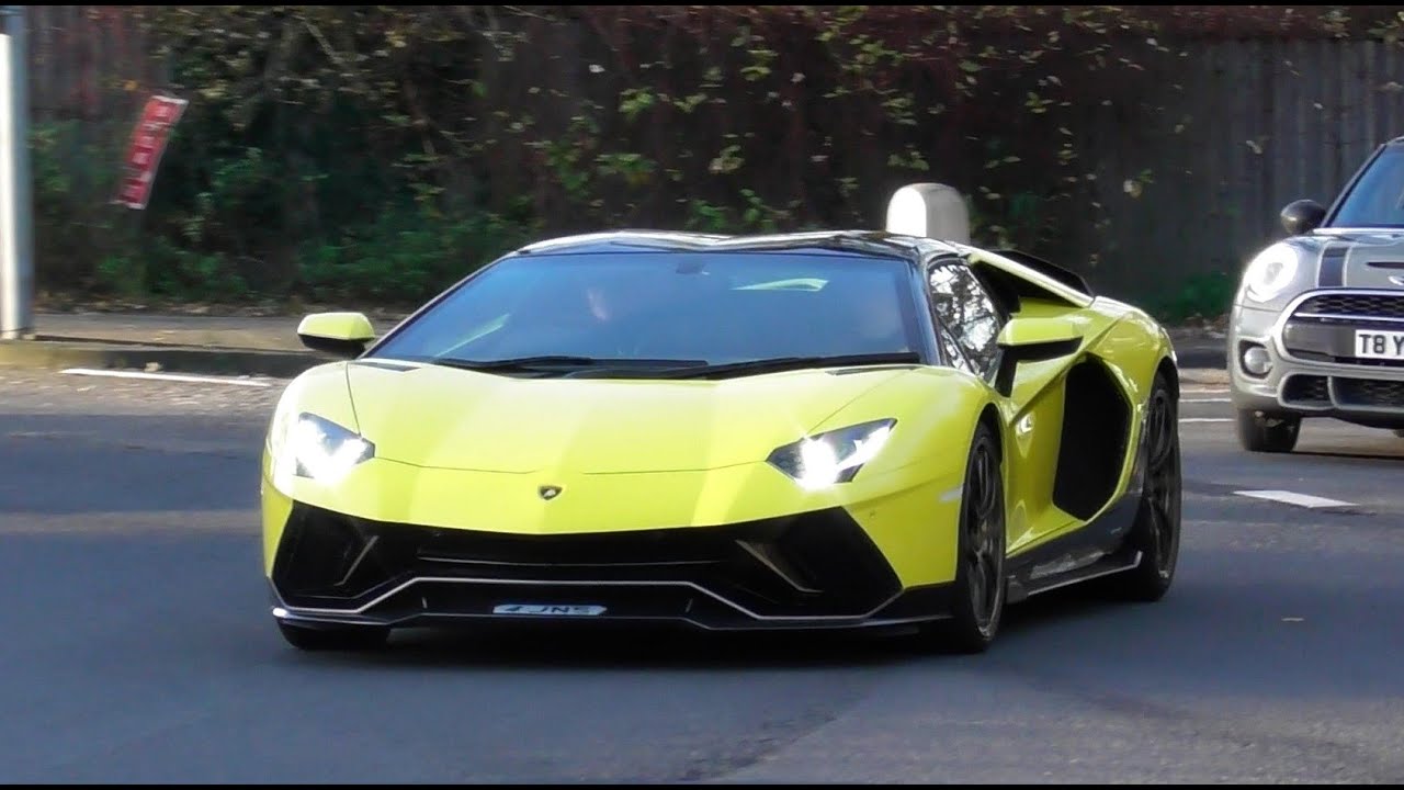 Supercars in Alderley Edge November 2023, Aventador x2, Testarossa, GT3 RS, 720s spider...