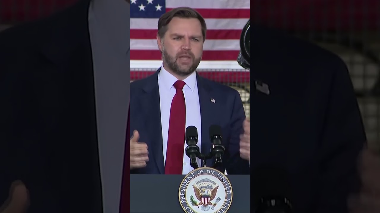 JD Vance Attacks Democrats in Wisconsin; Vows to Protect GOP House Majority | DWS News | AC1C