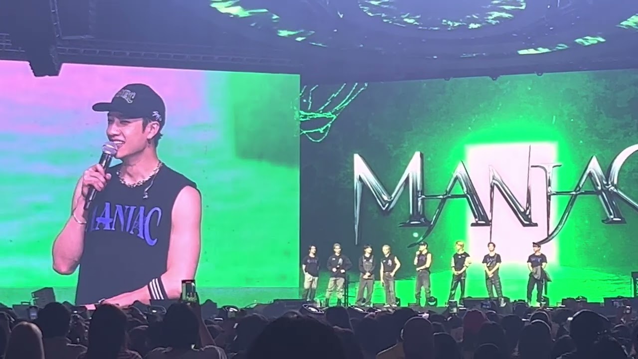 #SKZinManila Day 2 Fan Project
