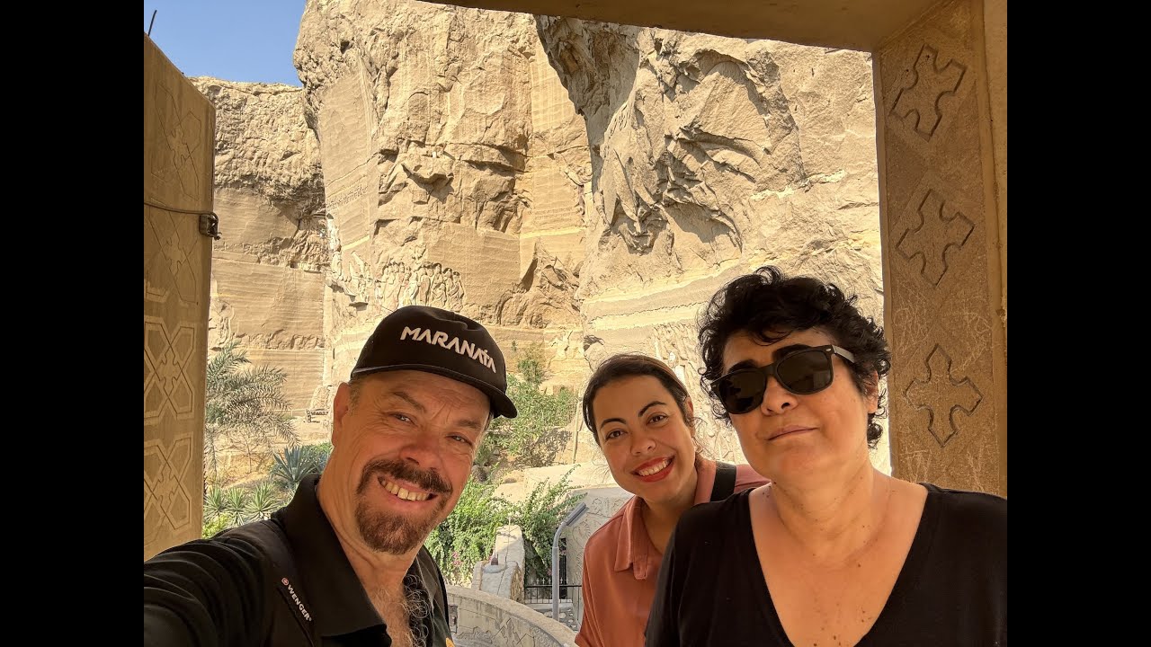 Cidade do Lixo / Igreja da Caverna / Cairo-Egito