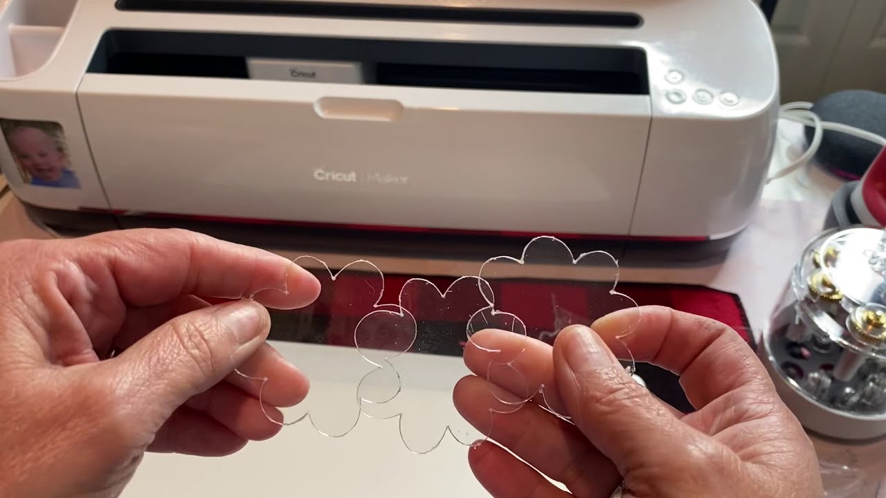 Резка акрила с помощью Cricut Maker