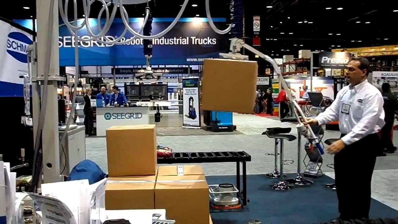 Utilaj pentru stocarea cutiilor din carton de dimensiuni mari
