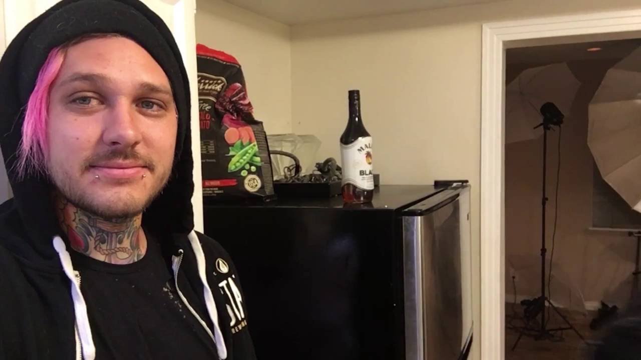 Playing with a deadly scorpion | Packing for Mexico