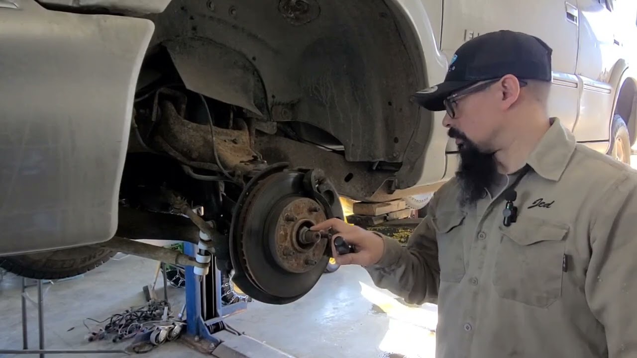 Tech Tip: Loosening or tightening an Axle nut
