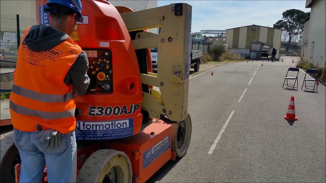 Utilisation poste de secours nacelle PEMP 3B Formation et test caces&reg;