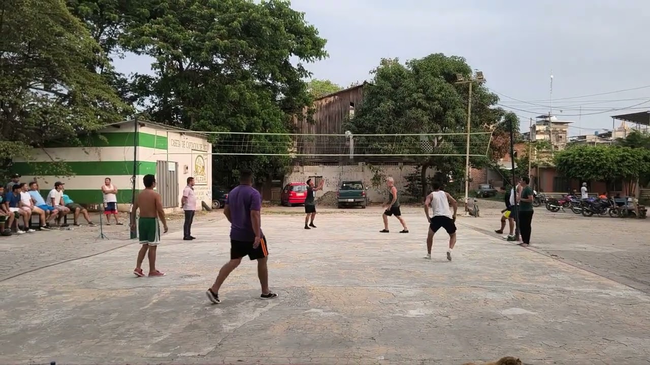 VOLEY BALZAR 16/12/2025 EL LEGENDARIO CÁPSULA CON LUPO Y MONO VS EL PROFE GAMARRA CON NAZA Y BUDA.