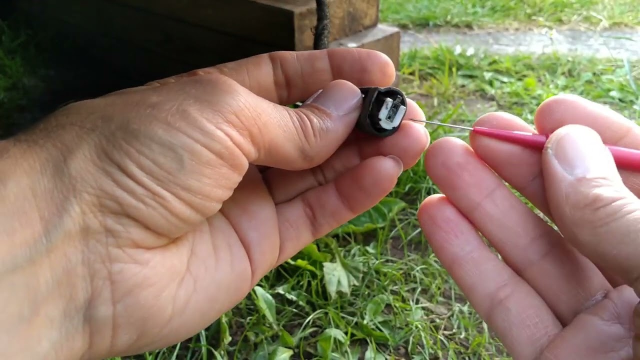 Mini R50 2002-2006 Outside Air Temperature Display Not Working Correctly