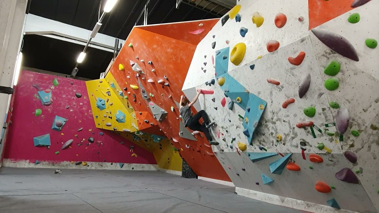 22.1. traverse perseily&auml;