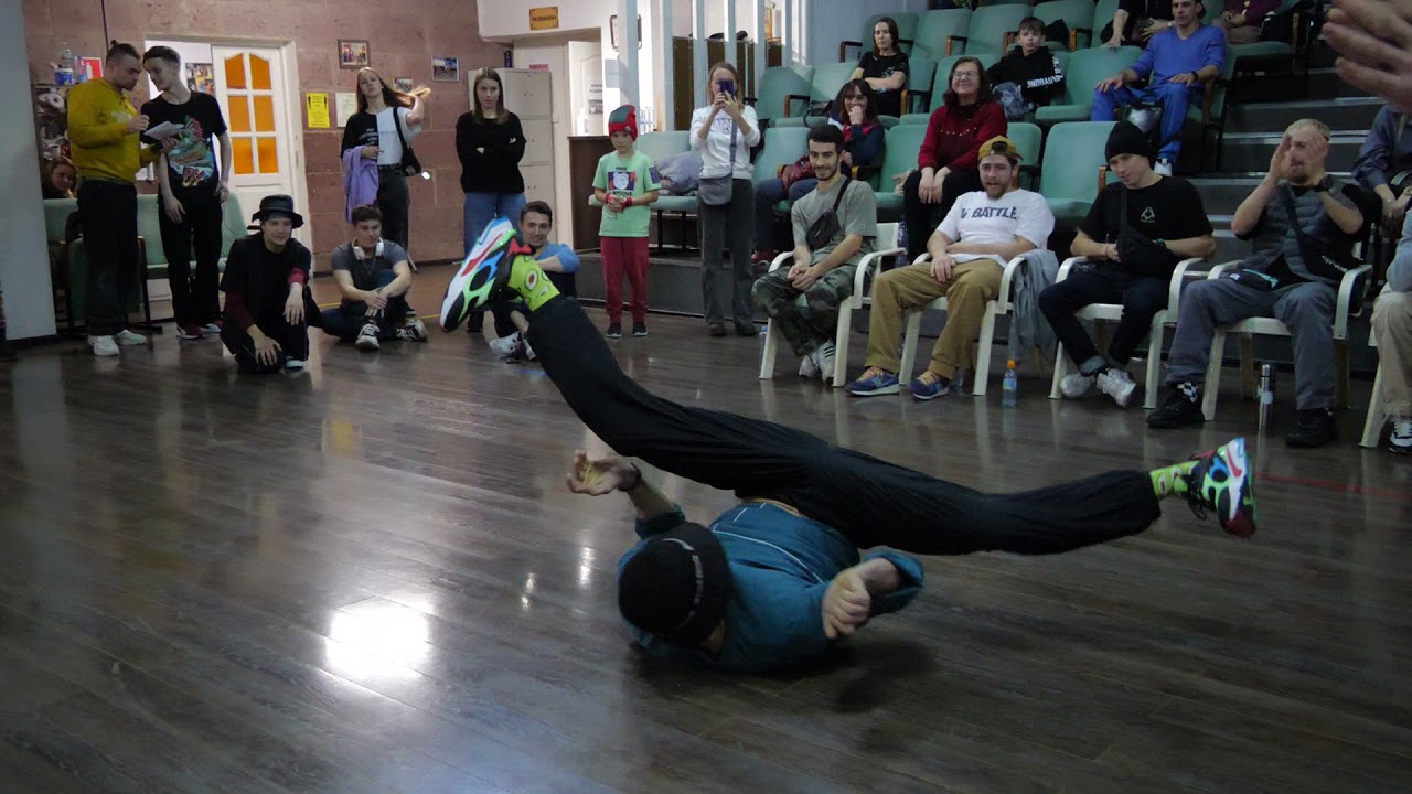 powermove bboy Wisebro vs Tiger - 