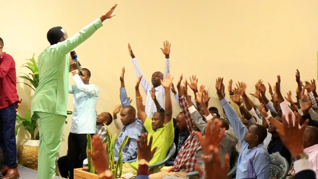 PST CHRISTOPHE MU BIHE BYIZA rekera gusenga gutya nimba ariko wabikoraga//Gusenya umwuka w'ikigare