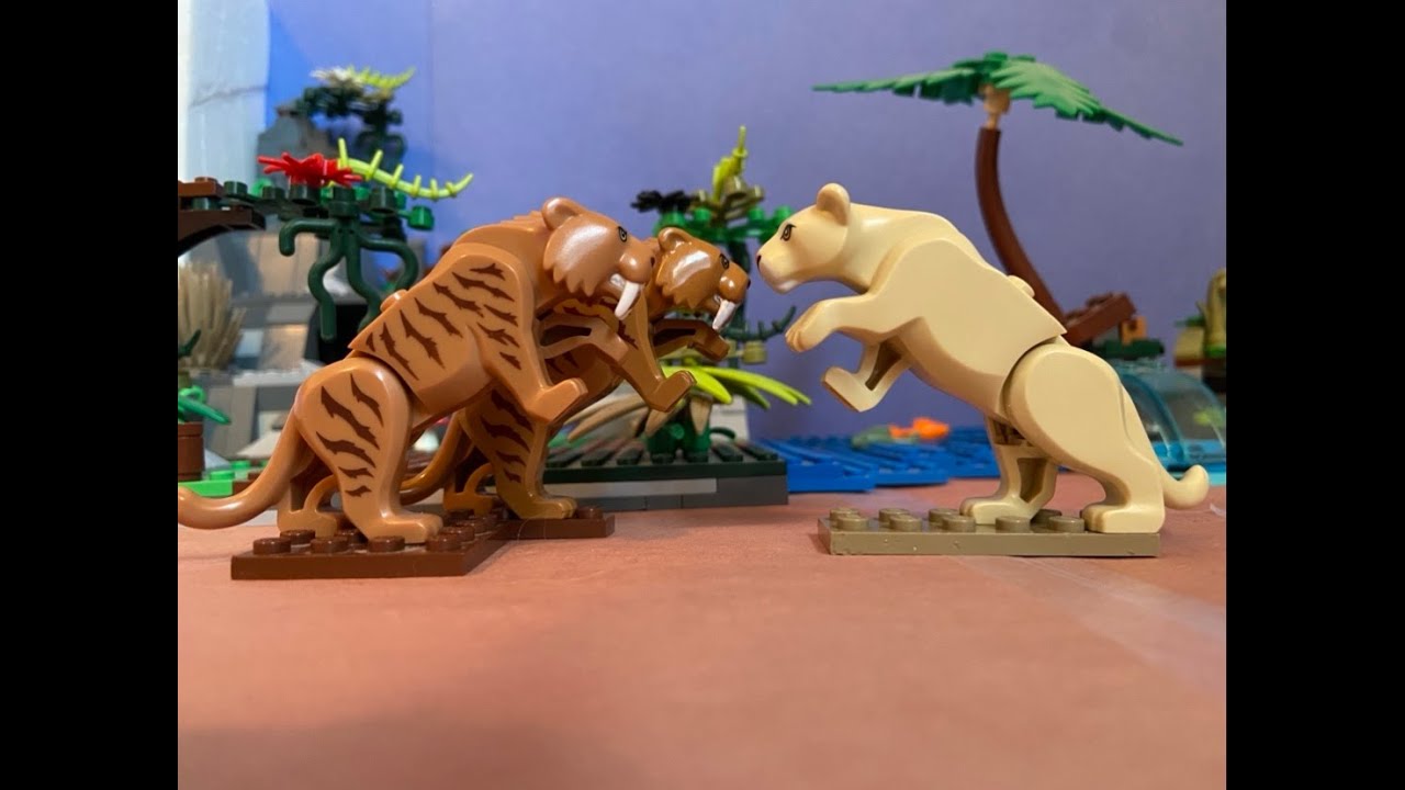 LEGO Saber-Toothed Tigers vs American Lion