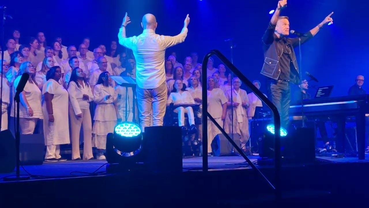 Michael W. Smith & Band & Choir the Bethelchurch Drachten the Netherlands.