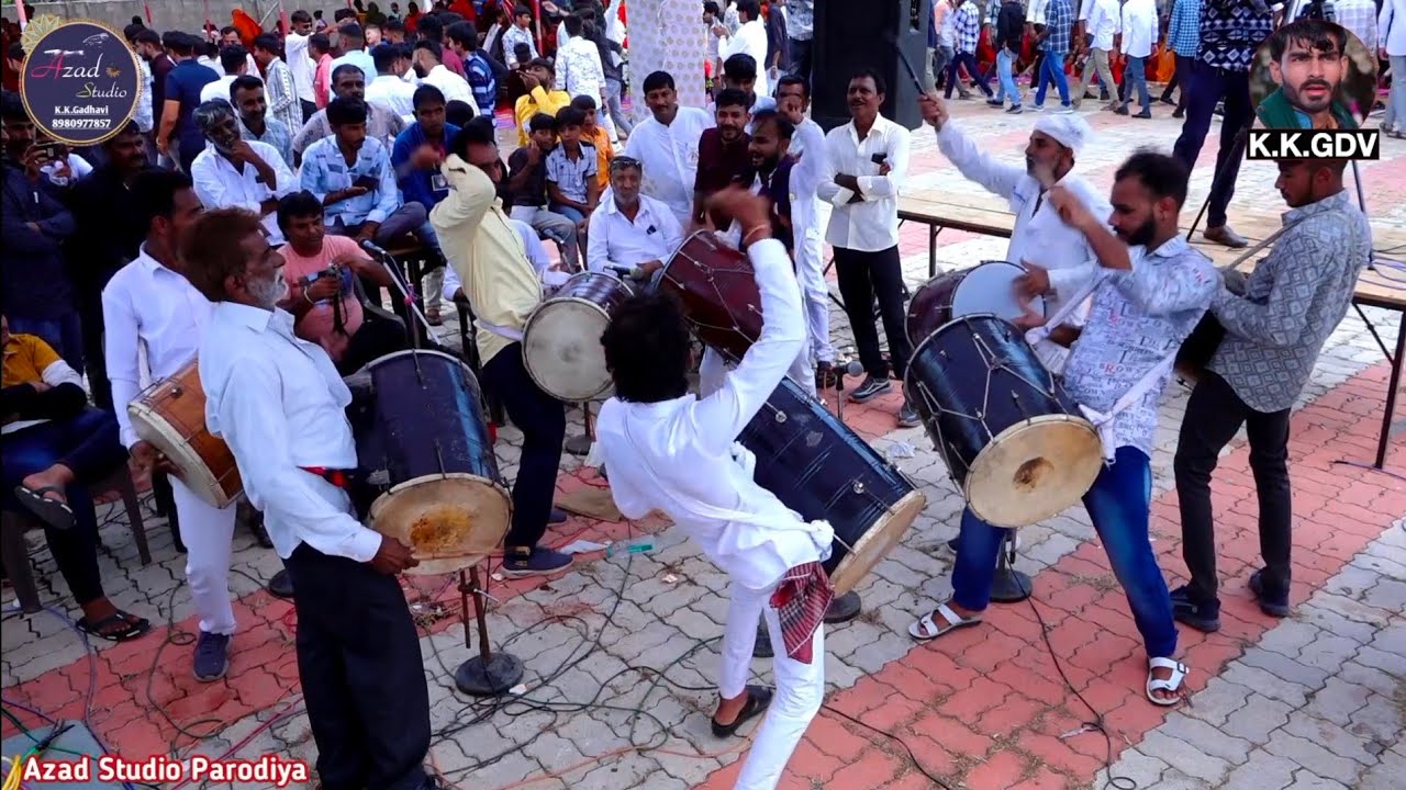JENE SONAL CHARNO NI AAS RE // જેને સોનલ ચરણોની આસ રે // Desi Dhol & Sarnai ni full Moj