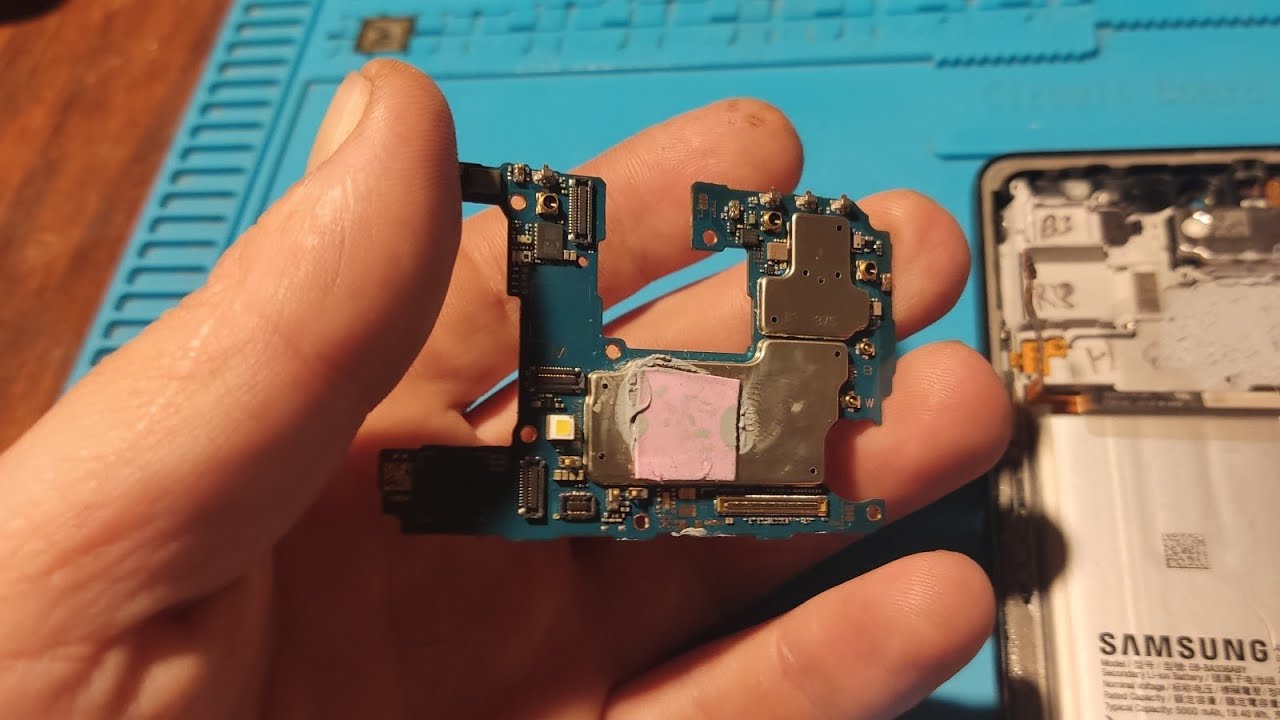 Samsung a536 перезагружается нет сим карты.Посилка з м Біла Церква від Володимира Олександровича