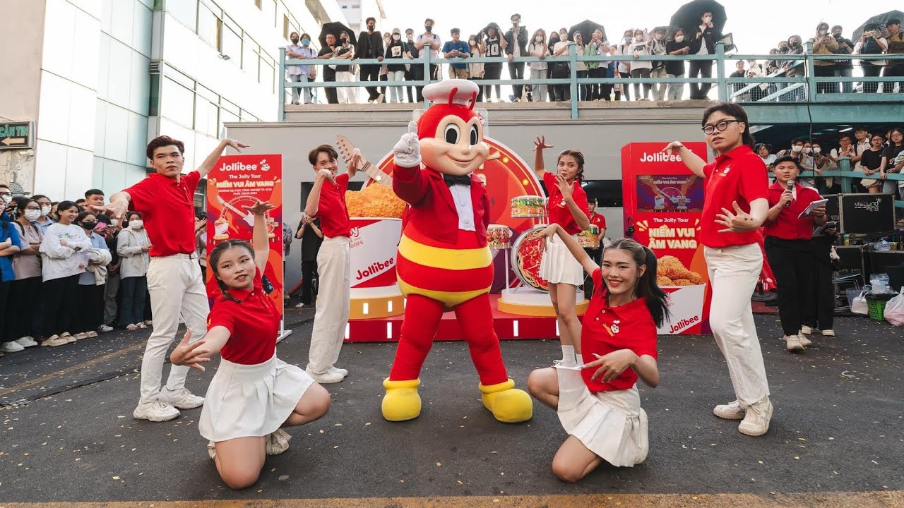 Mash up The Jolly Tour 2024 | University Tour | Jollibee Vietnam | Kim Boo