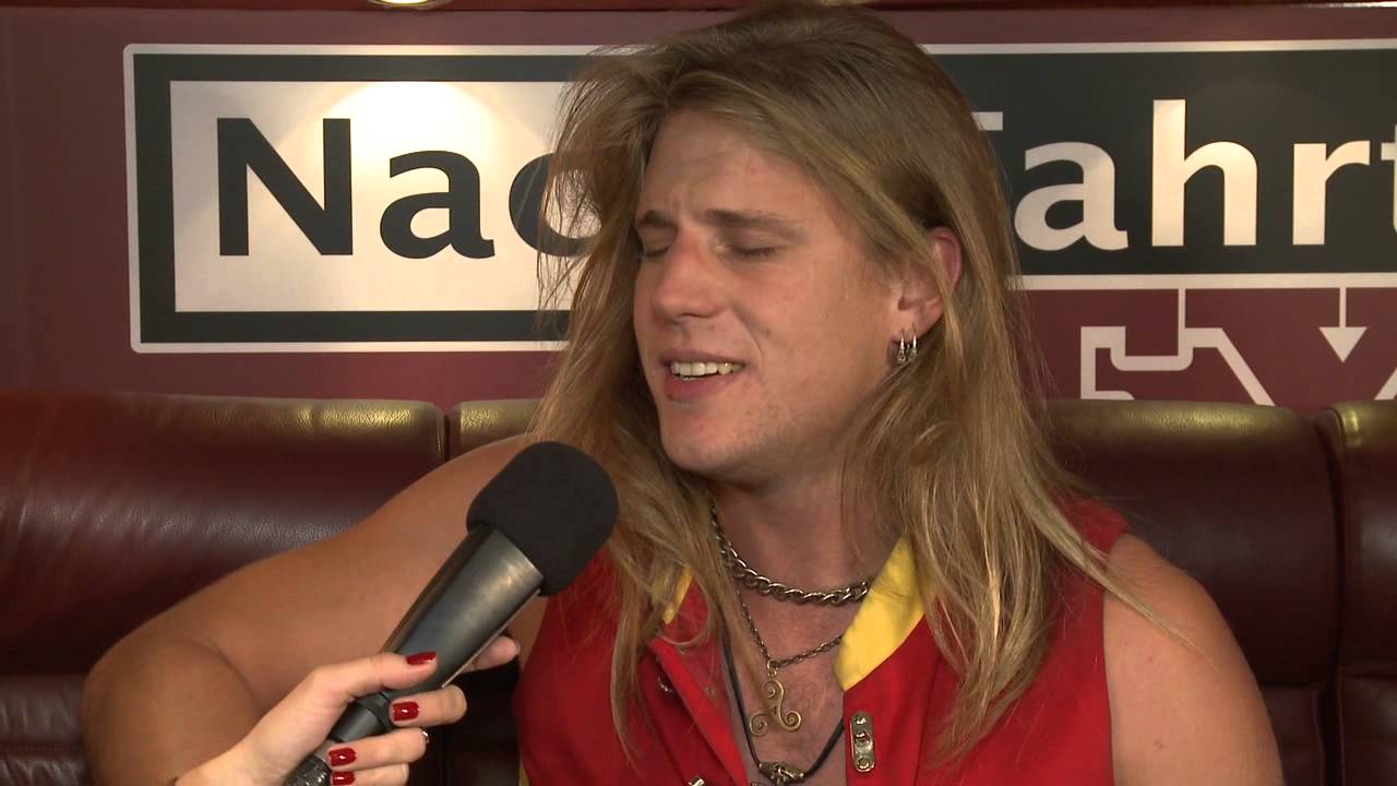 Feuerschwanz - Die Spielmannsträne (live and acoustic @ Nachtfahrt TV)