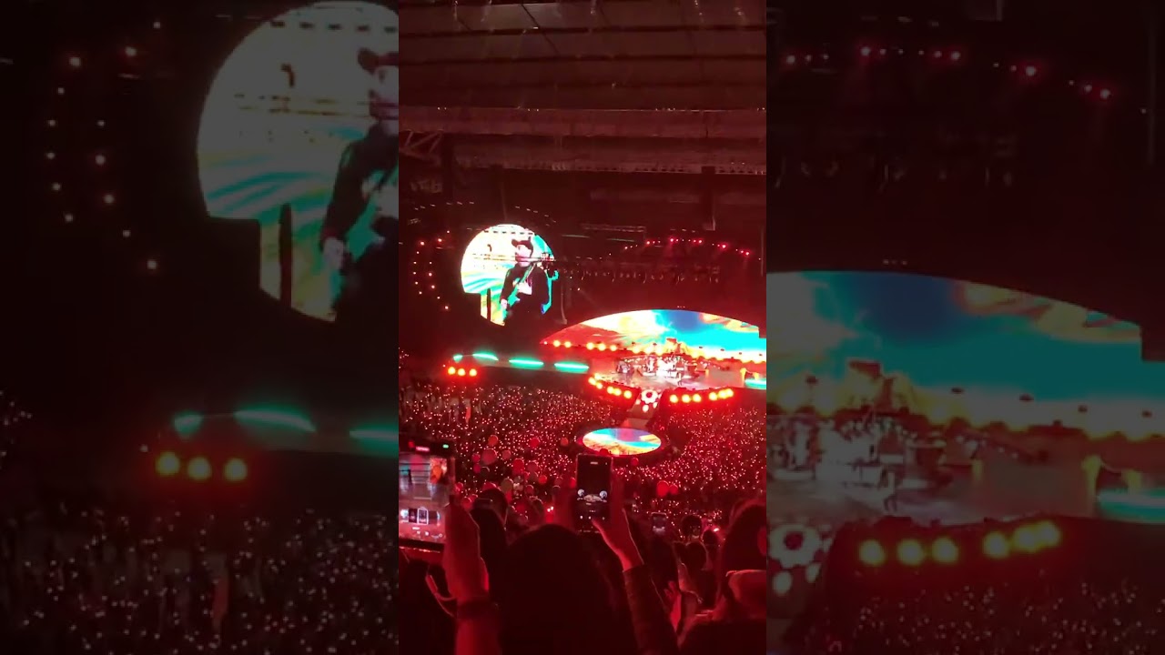Coldplay Adventure of a Lifetime to Paradise transition in day 1 Manila