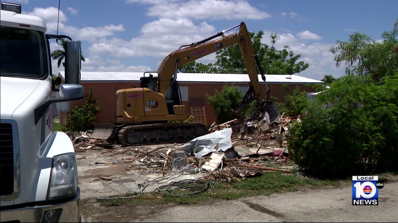Final deadline looms for Li’l Abner Mobile Home Park as residents rally to remain