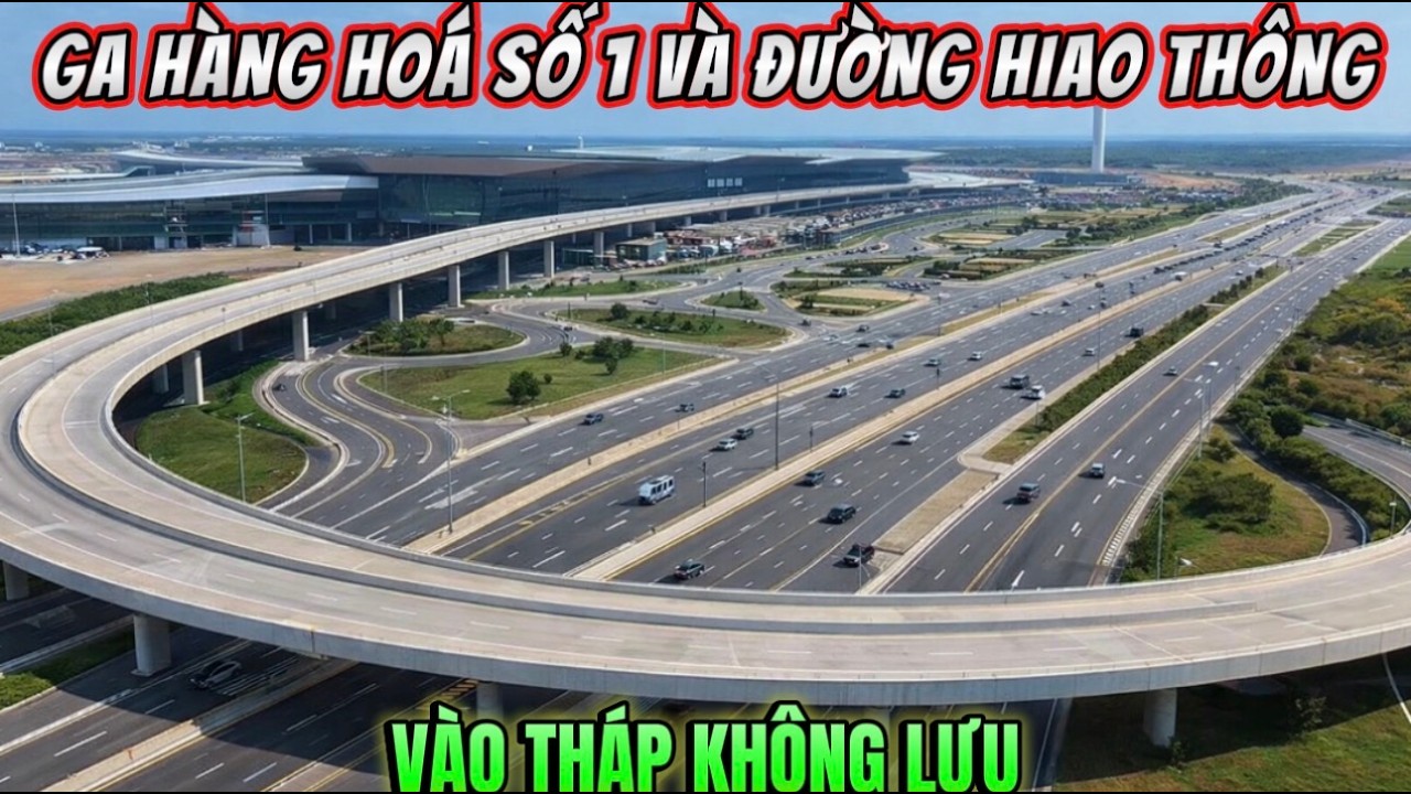 GA HÀNG HOÁ SỐ 1 ĐƯỜNG GIAO THÔNG THẲNG VÀO THÁP KHÔNG LƯU QUÁ BẤT NGỜ.