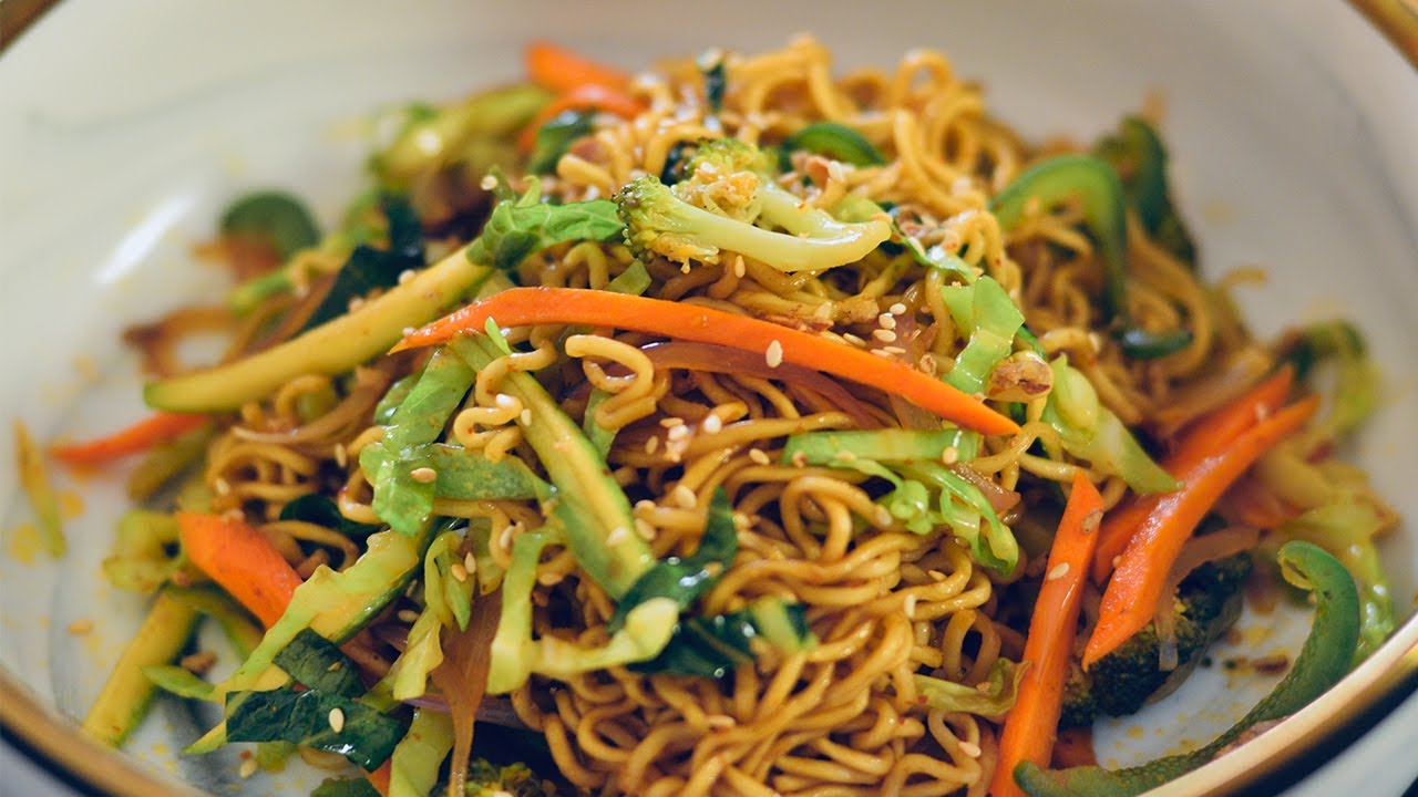 اندومي بالخضار | Noodles with vegetables