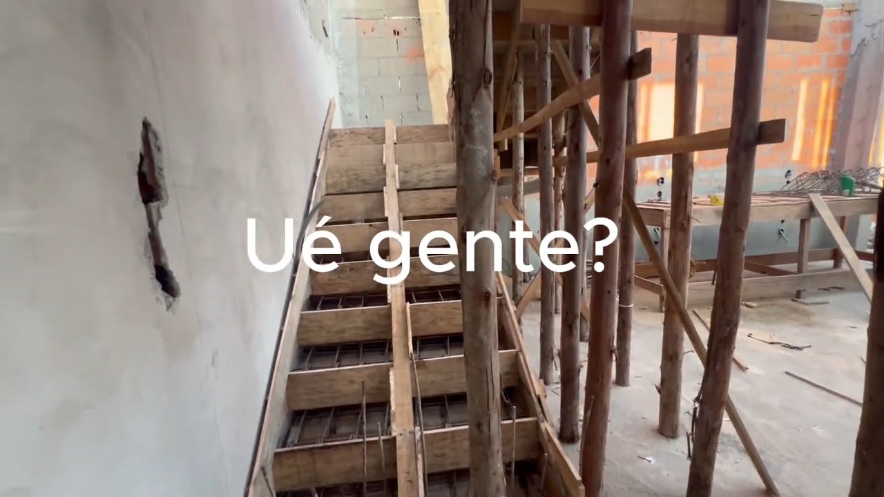 Obra voltou a andar! Mas será que está certa está escada? 