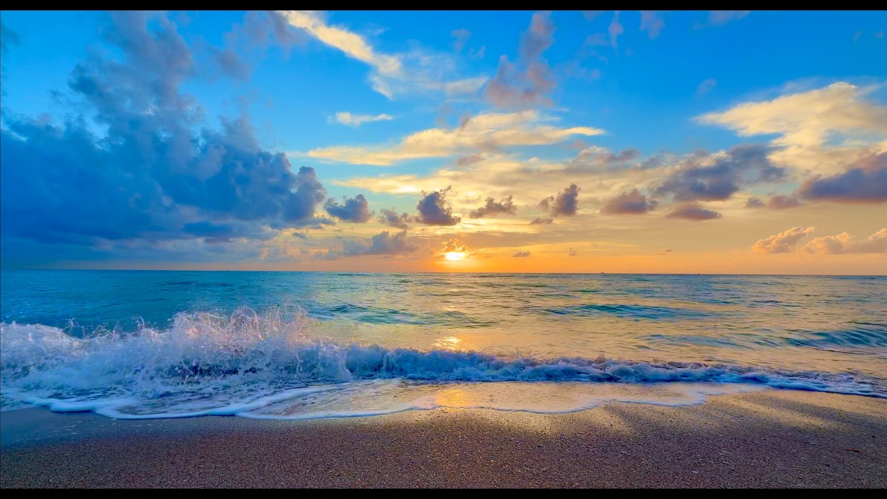 4K Golden Sunrise Ocean Waves 🌅 | 8 Hours of Peaceful Beach Ambience for Sleep