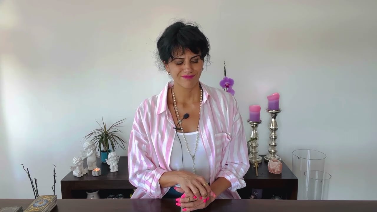 CAPRICORN 🍀 This decision is so big that you can&rsquo;t imagine! Mid August 2022 Tarot Reading