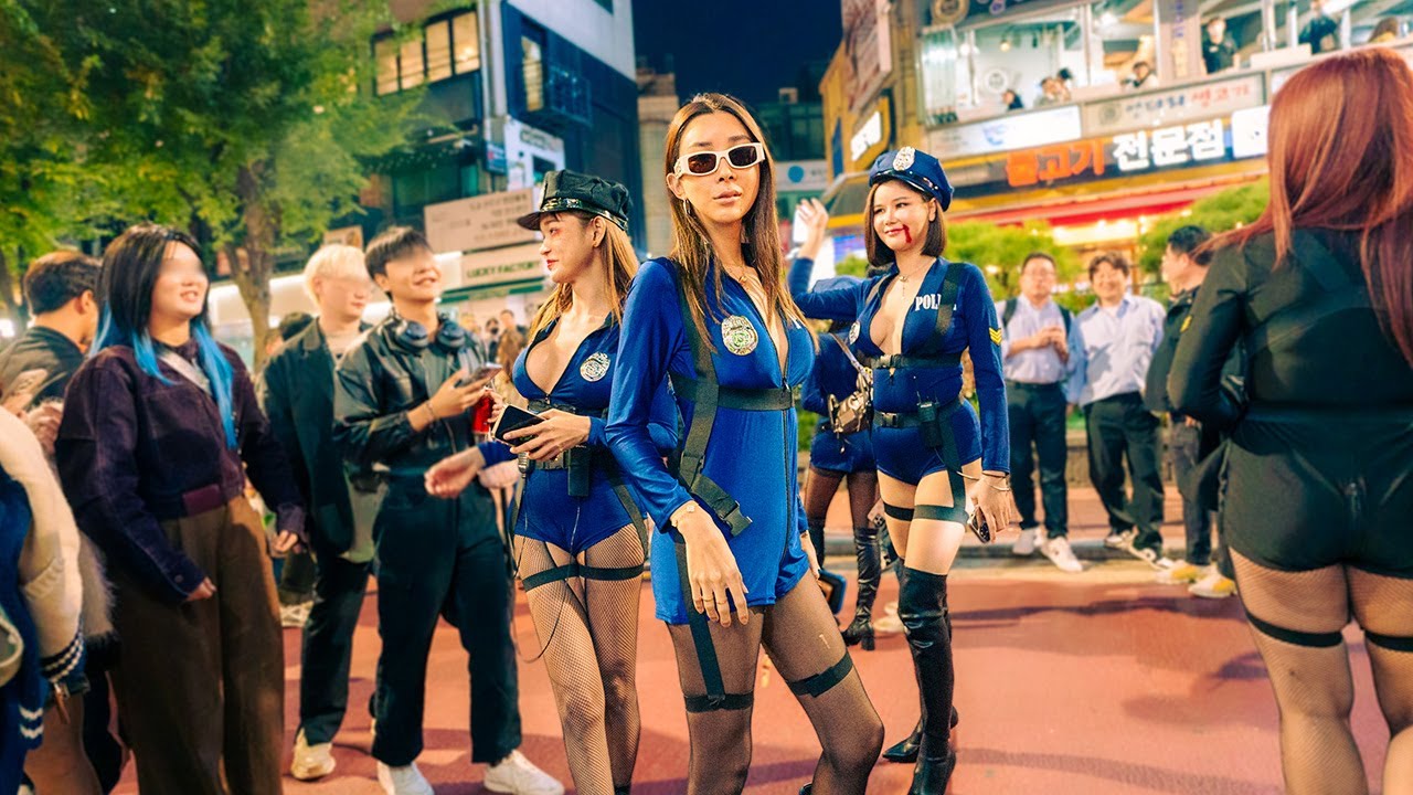 Welcome to the HALLOWEEN party in HONGDAE Seoul! | Costume Korea Travel 4K HDR