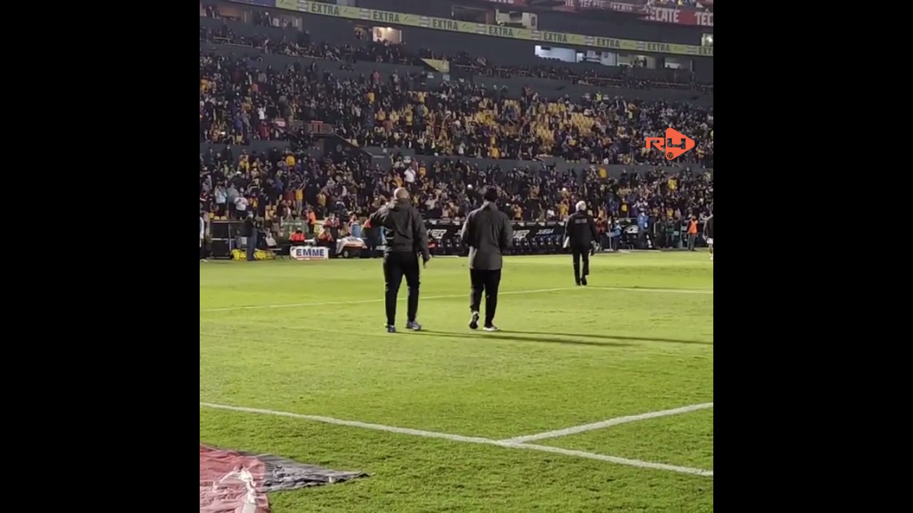 Así recibió el Volcán a Tuca Ferretti en su regreso los incomparables le mostraron su cariño