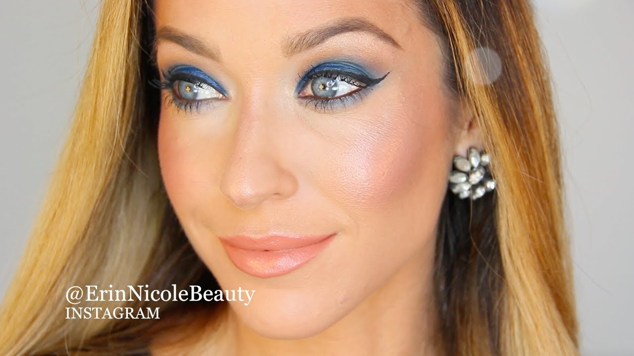 Blue Eyeshadow Makeup Tutorial with CHANEL Fall Winter 2018 Collection