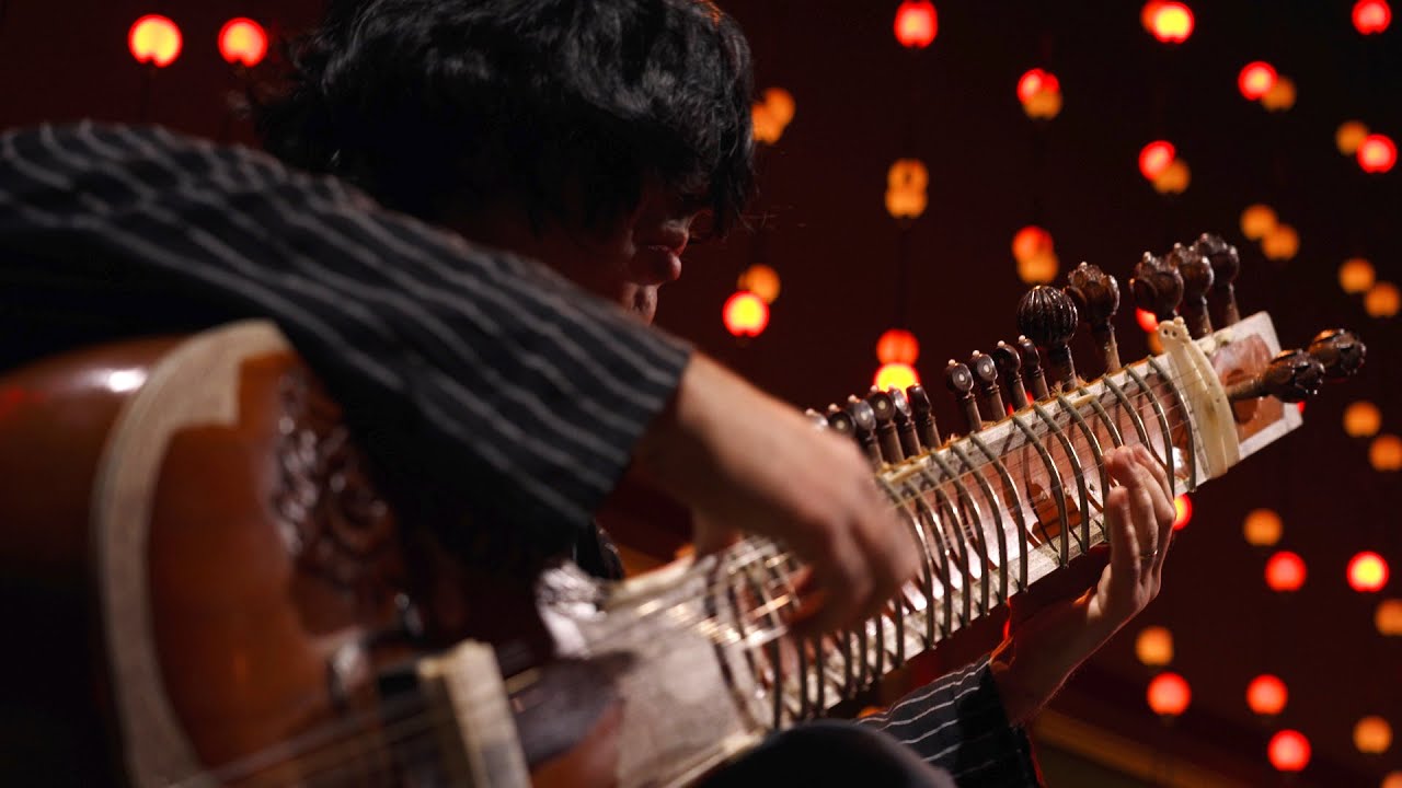 Elephant Stone - Sally Go Round The Sun (Live on KEXP)